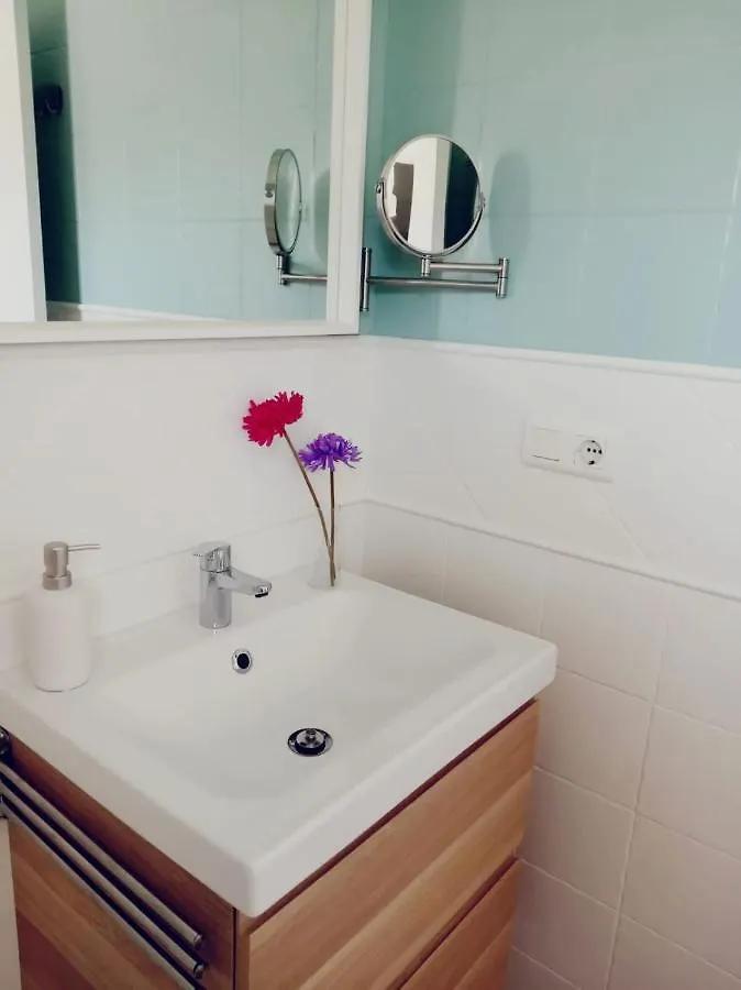 Precioso Apartamento Recien Reformado En Nerja Daire